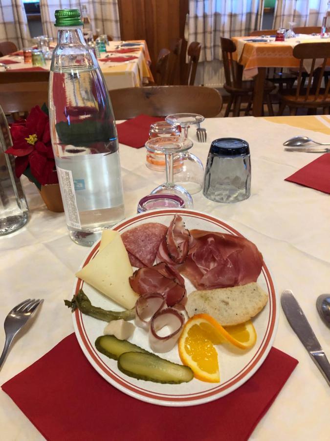 Hotel Genzianella Presenaio Zewnętrze zdjęcie